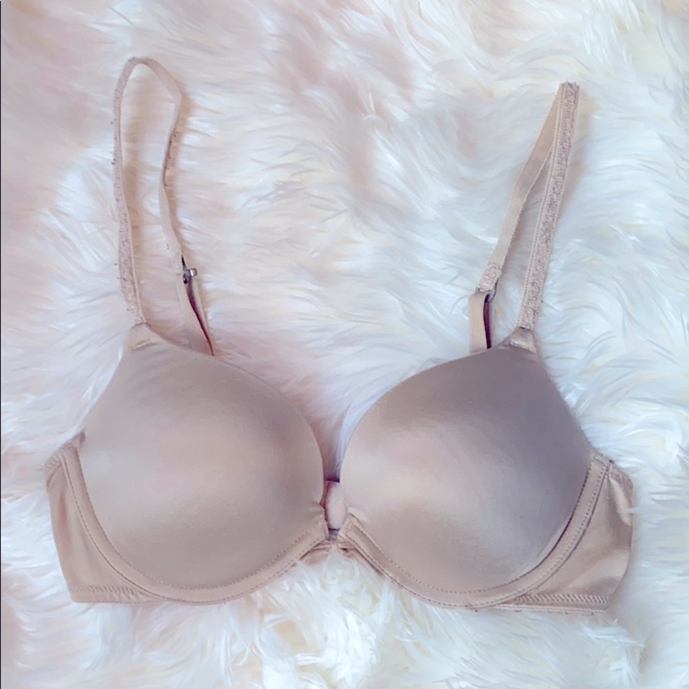 PINK Victoria’s Secret ultimate push-up bra